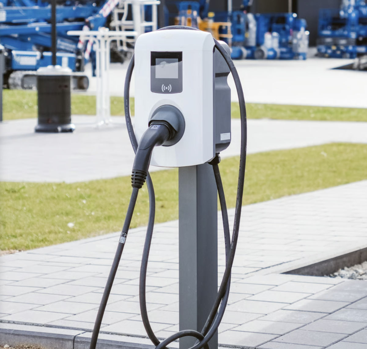 Alfen-Eve-Single-Pro-line-auf-Standfuss-montiert