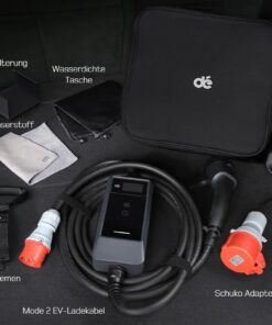 Mobile Ladestation 11 kW v2 mit Tragetasche und Zubehör im Kofferraum eines Elektroautos