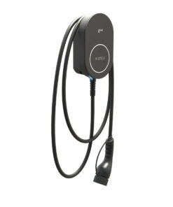 go-e Charger PRO CABLE von der Seite mit Kabel um das Gehäuse gewickelt