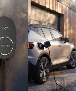 go-e Charger PRO CABLE an einer Wand im Außenbereich montiert